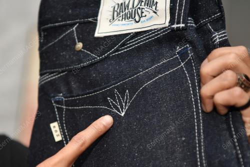 SELUAR JEANS ANAK MELAYU JERTEH