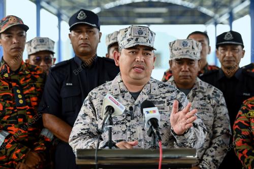 LAKSAMANA PERTAMA MARITIM MAZLAN MAT REJAB