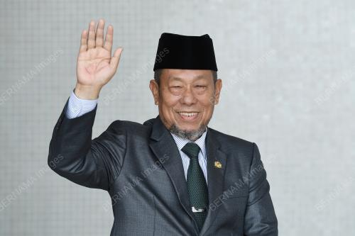 DATUK HUSAIN AWANG