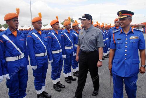 HISHAMMUDDIN TUN HUSSEIN