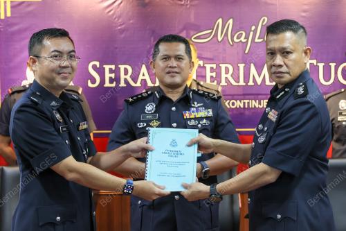 DATUK MAZLI MAZLAN