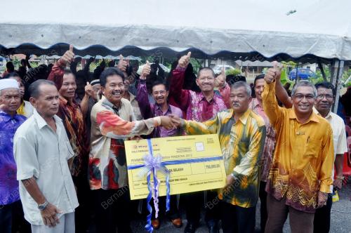 TR01_17052012_CEK_FELDA