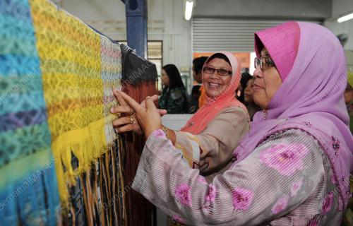 TR01_17092013_KRAF_SONGKET