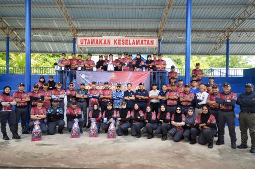 MOHD MUFSI LAT