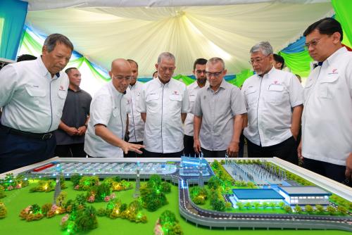 DATUK SERI FADILLAH YUSOF