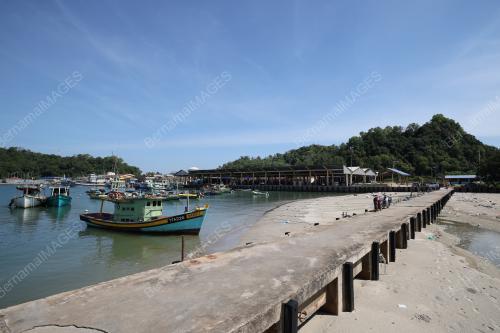 PELABUHAN LKIM CHENDERING