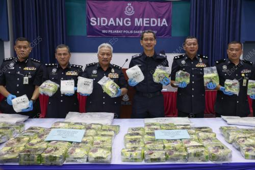 DATUK MOHD KHAIRI KHAIRUDIN