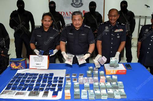 DATUK ROSLEE CHIK