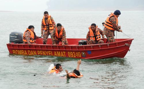 TR01_20102015_BOMBA_LATIHAN