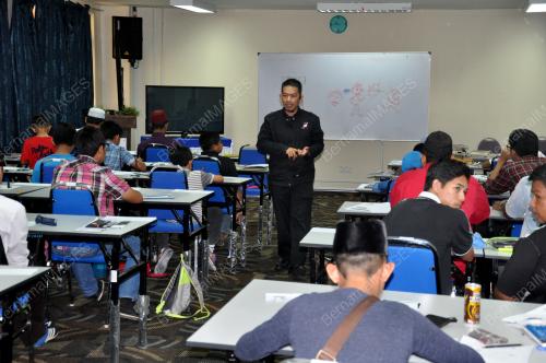 TR01_21102017_KOLEJ_KOMUNITI_BESUT