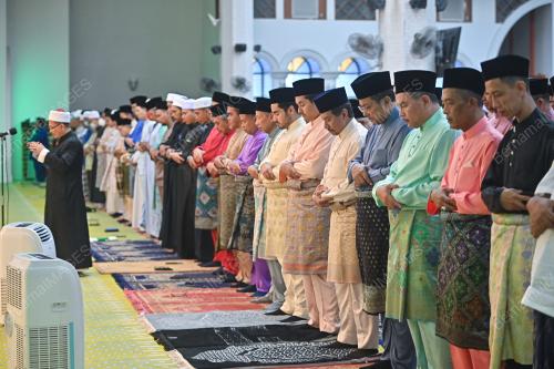 SULTAN MIZAN ZAINAL ABIDIN