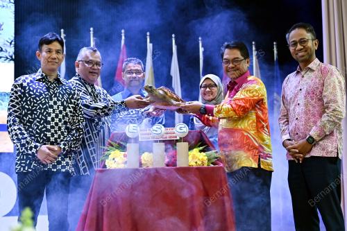 DATUK MUSTAPHA SAKMUD