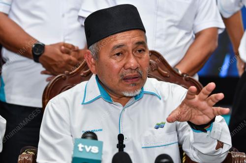 DATUK SERI TUAN IBRAHIM TUAN MAN
