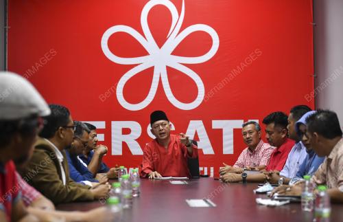 DATUK RAZALI IDRIS