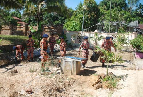 KADET BOMBA_GOTONG ROYONG