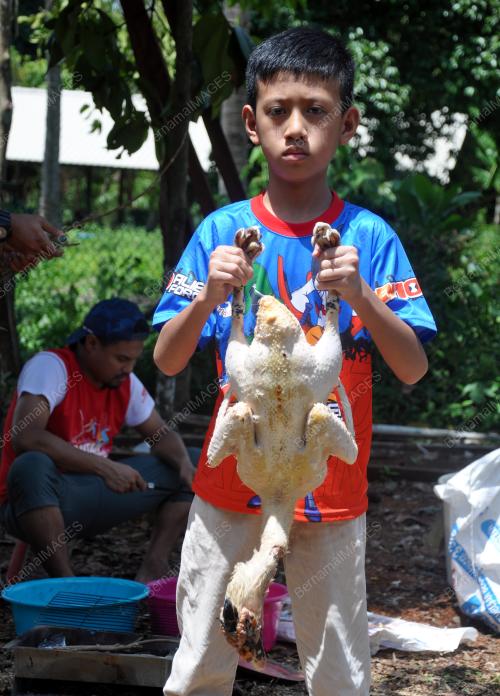 MOHD KHALISH AQEEL AZIZI