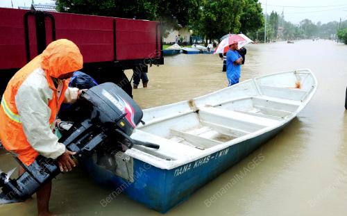 TR01_24122012_SETIU_BANJIR