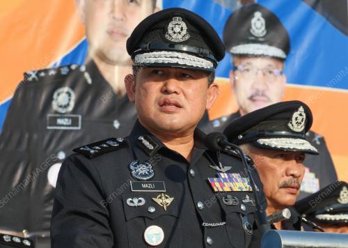 DATUK MAZLI MAZLAN