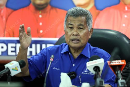 DATUK SERI AHMAD SAID