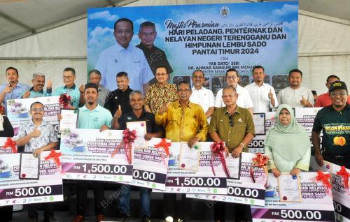 DATUK SERI AHMAD SAMSURI MOKTHAR