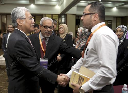 TR01_25092016_IDRIS_UITM