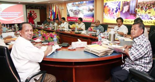 TR01_26012011_MESYUARAT_UMNO