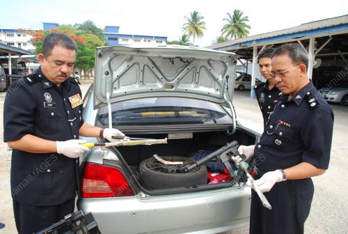POLIS