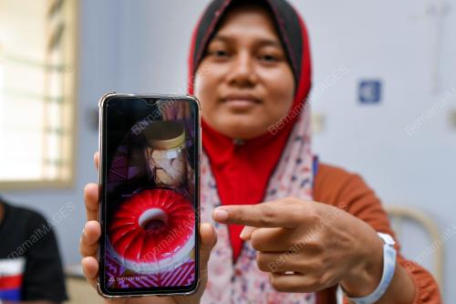 MANGSA KERACUNAN MAKANAN