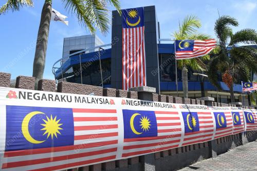JALUR GEMILANG HARI KEBANGSAAN KE-63