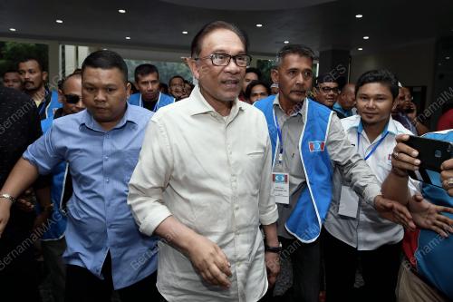 TR01_26092018_PKR_ANWAR_BN201809238758