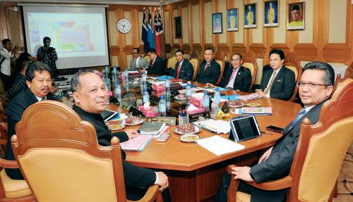 TR01_27042016_MB_MEETING