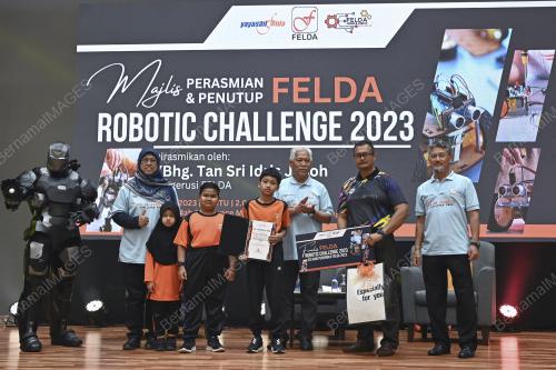 TAN SRI IDRIS JUSOH