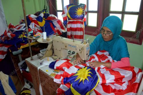 TR01_27082018_BAJU