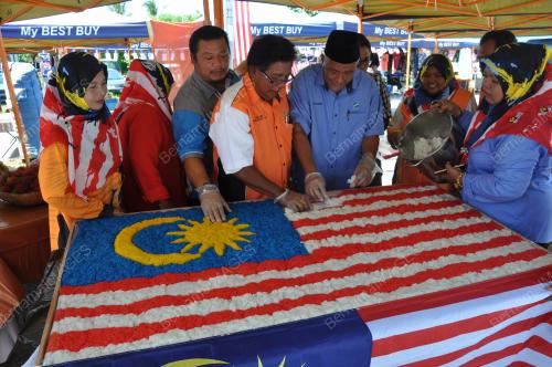 TR01_27082019_BENDERA