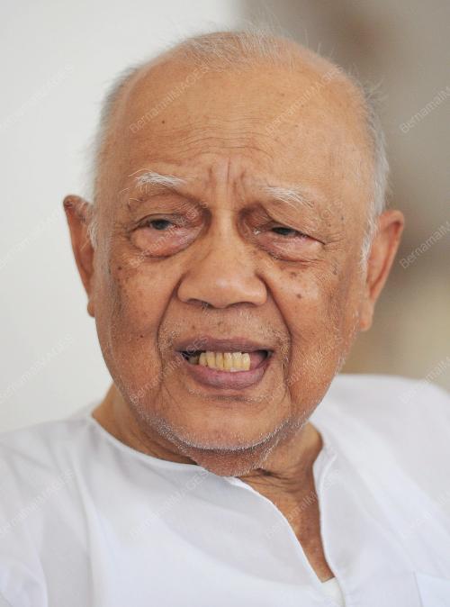TR01_28042016_WAN_MOKHTAR