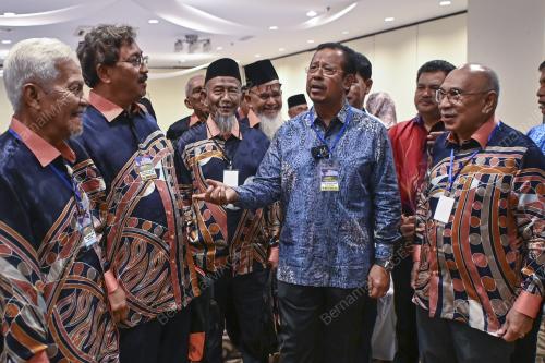 DATUK SERI ABDUL RAHMAN MOHAMAD