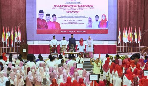 DATUK SERI DR SHAMSUL ANUAR NASARAH