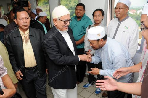 TR01_28102014_HADI_MAHKAMAH