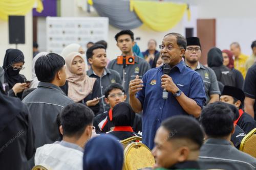 DATUK SERI DR ZAMBRY ABDUL KADIR