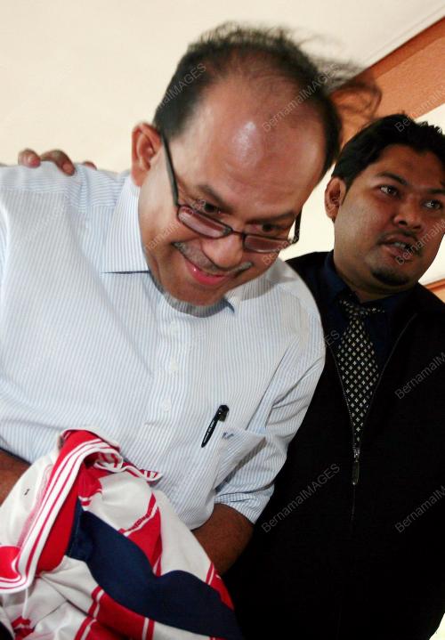 TR01_31012011_MAHKAMAH_SPRM