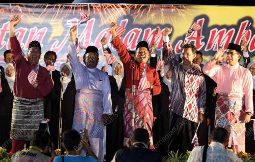 AMBANG KEMERDEKAAN KE-51