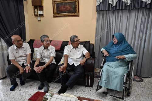 TAN SRI WAN AHMAD DAHLAN ABDUL AZIZ