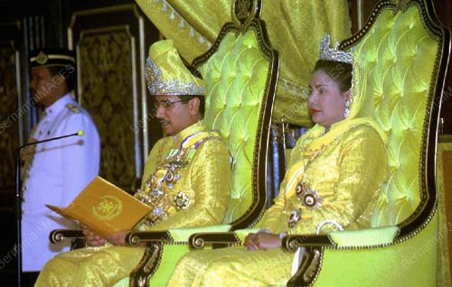 TR02-21_07_2001_SULTAN-BERTITAH_28012016