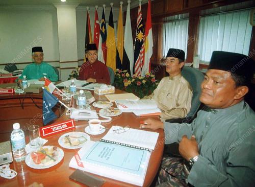 TR02-_11_06_2001_TPM_CERIA_27012016