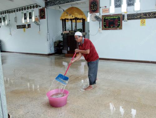 TR02_01012012_BANJIR