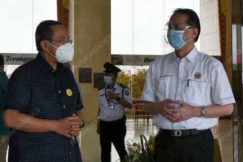 DATUK SERI DR AHMAD SAMSURI MOKHTAR