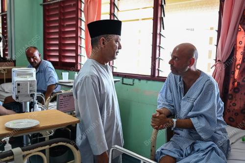 DATUK RAZALI IDRIS