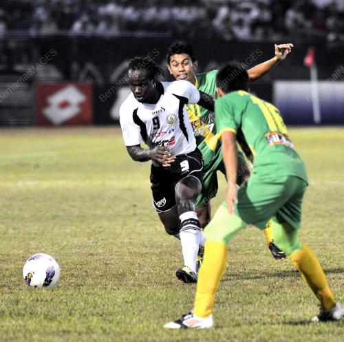TR02_01092012_PIALA_MALAYSIA