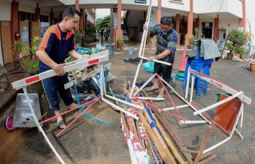 TR02_02012017_BANJIR