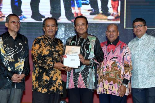 DATUK SERI DR AHMAD SAMSURI MOKHTAR